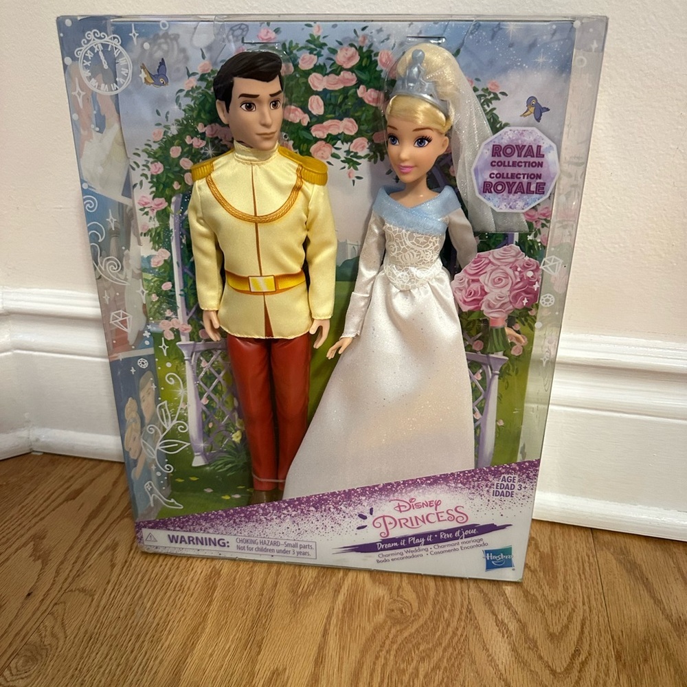Nwt Disney Princess Charming Wedding Cinderella Royal collection​